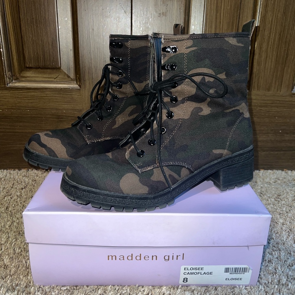 Madden Girl Eloisee Camouflage Booties - Size 8